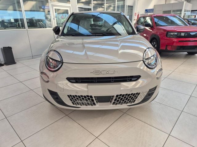 Fiat 600 1.2 Business 100cv - foto 2 di 4