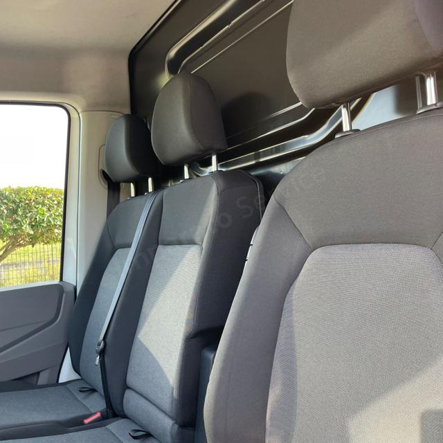 Volkswagen Crafter Crafter 30 L3H2 2.0 TDI 103KW/140CV, del 2019, 154.865 km, in vendita a Polla (SA)