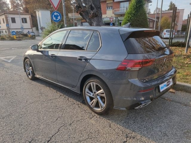 Volkswagen Golf 1.5 TSI EVO ACT R-Line - foto 3 di 4