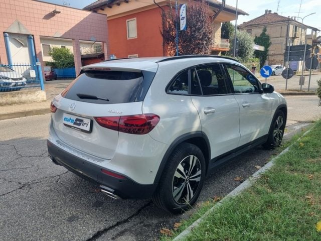 Mercedes-Benz GLA 200 d Automatic 4Matic Progressive Advanced - foto 2 di 4