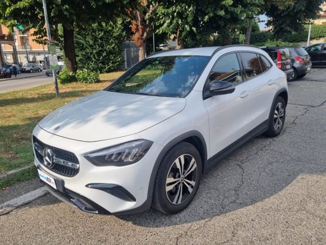 Mercedes-Benz GLA 200 d Automatic 4Matic Progressive Advanced - foto 4 di 4