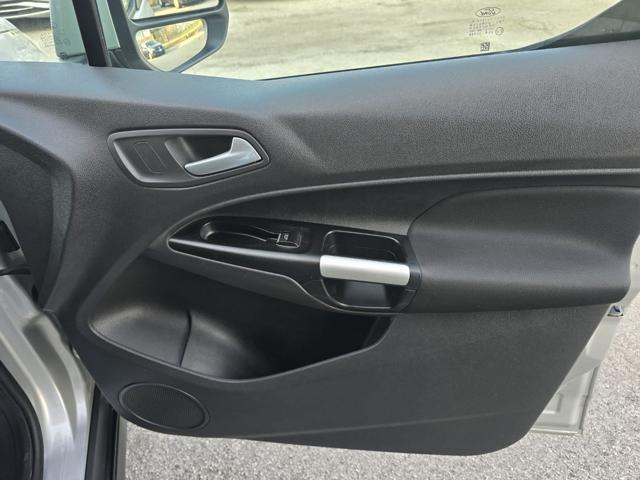 Ford Tourneo Connect 1.5 TDCi 120cv 5 posti Titanium usato a PIANIGA