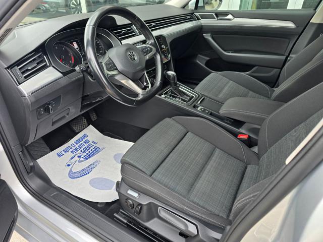 Volkswagen Passat Variant 2.0 TDI SCR EVO DSG Business usato a PIANIGA