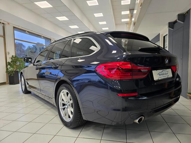 BMW 520 d 48V Touring Business - foto 4 di 4
