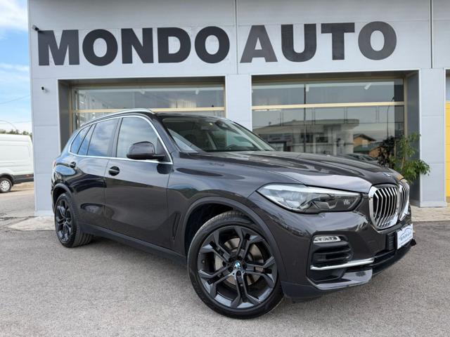 BMW X5 xDrive 30d 265cv X-Line usato a PIANIGA