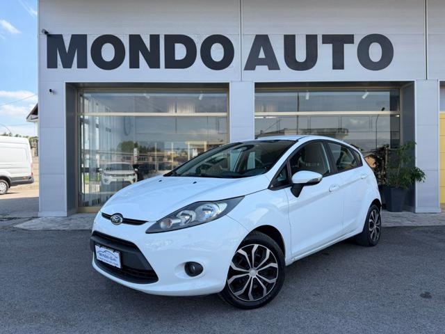 Ford Fiesta 1.2 82CV 5 porte Titanium NEOPATENTATI - foto 4 di 4
