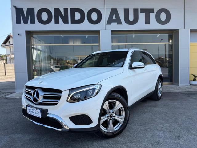 Mercedes-Benz GLC 220 d 4Matic Sport - foto 2 di 4