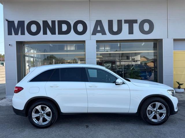 Mercedes-Benz GLC 220 d 4Matic Sport - foto 3 di 4