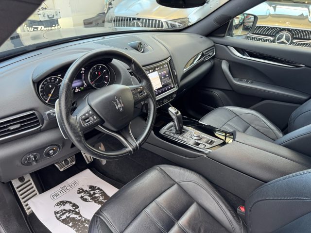 Maserati Levante V6 AWD Gransport - foto 4 di 4