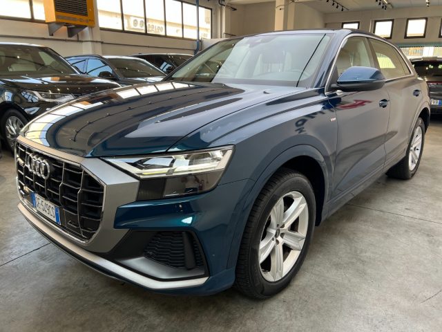 Audi Q8 45 TDI quattro tiptronic Sport S Line - foto 2 di 4