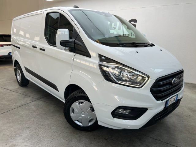 Ford Transit Custom 280 2.0 EcoBlue 130 PC Furgone Trend usato a PARMA