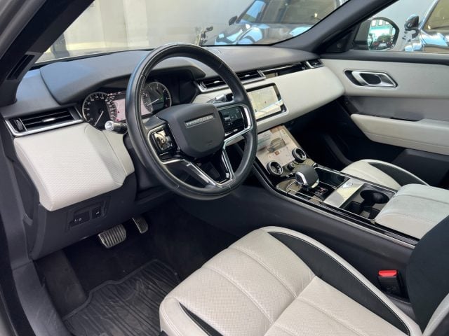 Land Rover Range Rover Velar 2.0 Si4 250 CV R-Dynamic S - foto 4 di 4