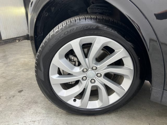 Land Rover Discovery Sport 2.0 Si4 200 CV AWD Auto R Dynamic - foto 3 di 4
