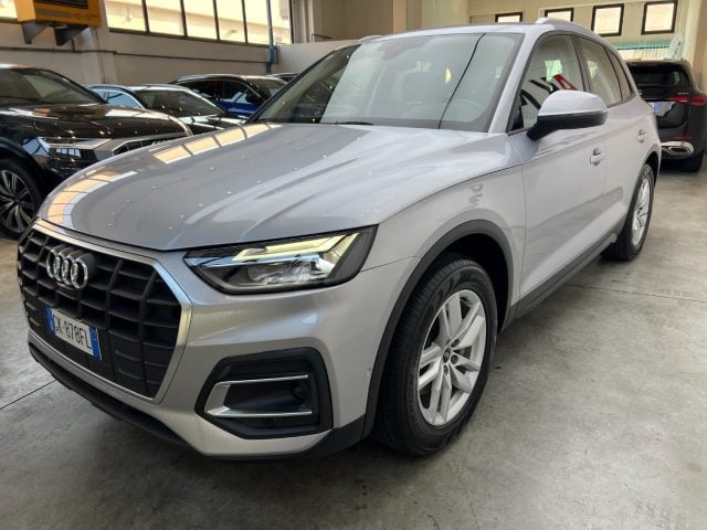 Audi Q5 35 TDI S tronic Business - foto 2 di 4