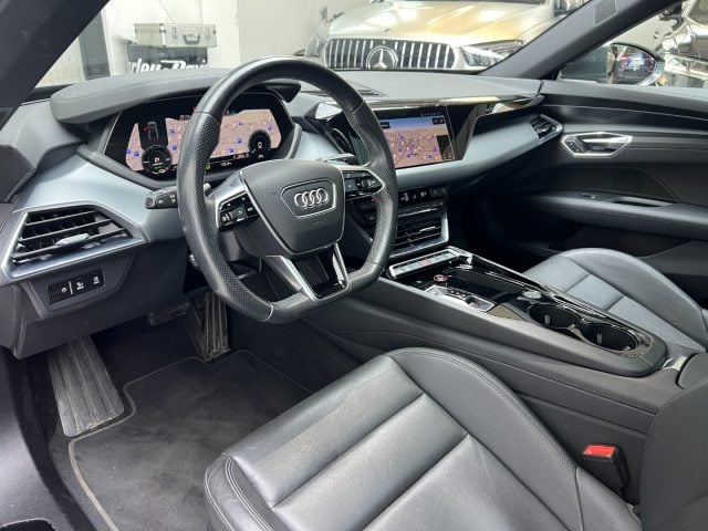 Audi e-tron GT quattro - foto 4 di 4