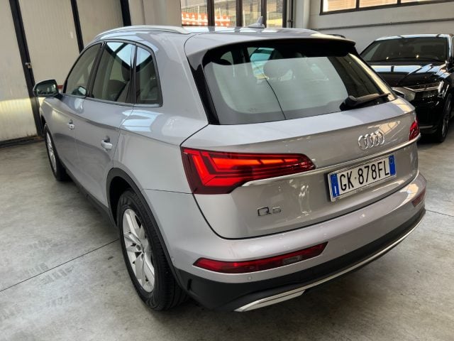 Audi Q5 35 TDI S tronic Business - foto 3 di 4