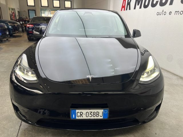 Tesla Model Y AWD Performance - foto 4 di 4