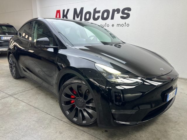 Tesla Model Y AWD Performance, del 2023, 75.000 km, in vendita a Parma (PR)