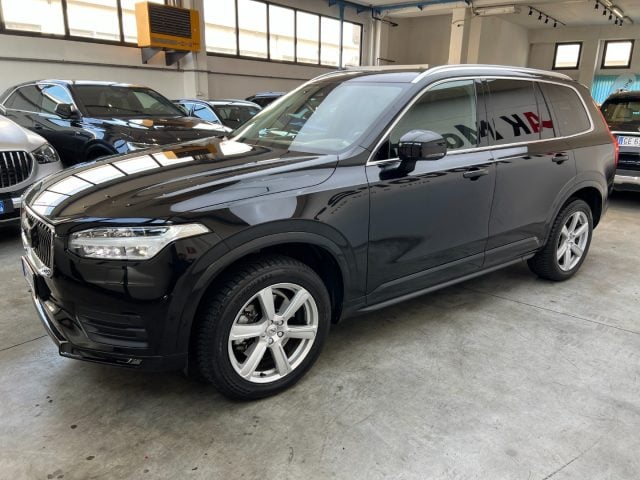 Volvo XC90 B5 (d) AWD automatico 7 posti Core - foto 2 di 4