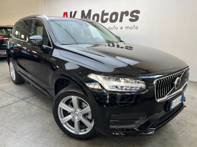 Volvo XC90 B5 (d) AWD automatico 7 posti Core, del 2022, 98.000 km, in vendita a Parma (PR)