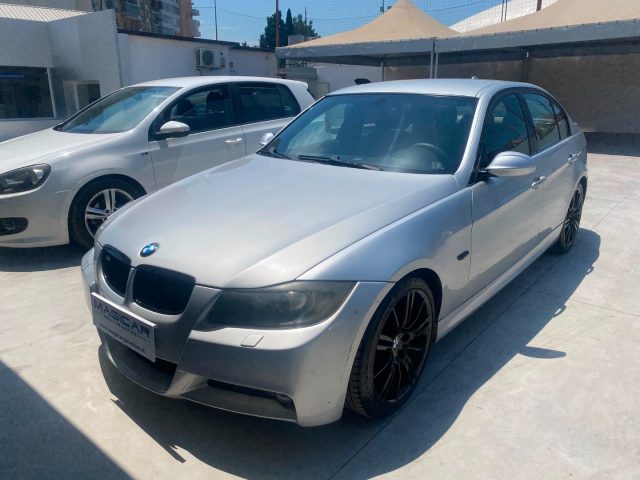 BMW 320 d MSport - foto 4 di 4
