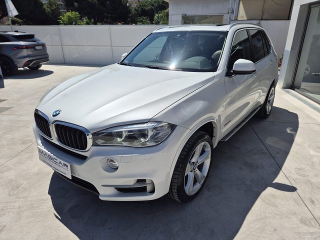 BMW X5 xDrive25d Business - foto 3 di 4