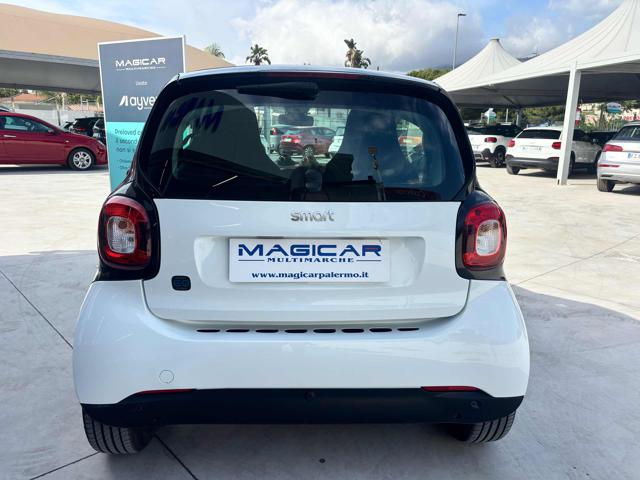 smart forTwo EQ Passion - foto 4 di 4
