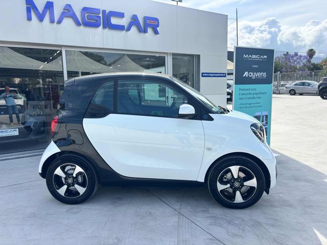 smart forTwo EQ Passion - foto 3 di 4