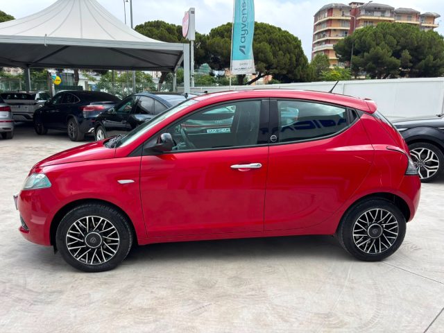 Lancia Ypsilon 1.2 69 CV 5 porte GPL Ecochic Gold - foto 4 di 4
