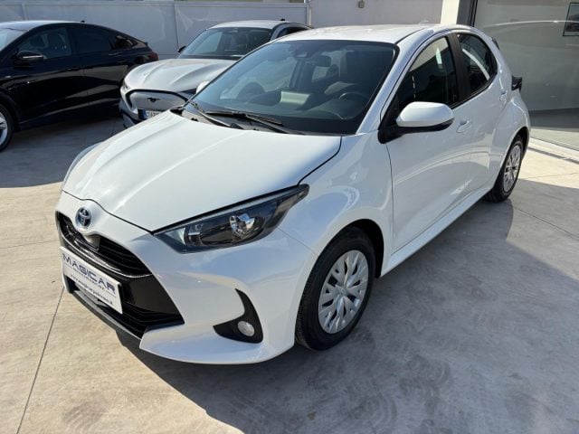 Toyota Yaris 1.5 Hybrid Business - foto 3 di 4