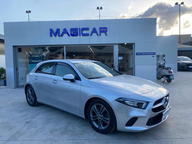 Mercedes-Benz A 180 d Automatic Sport - foto 2 di 4
