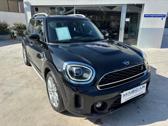 MINI Countryman 1.5 Cooper SE Essential Countryman ALL4 - foto 3 di 4