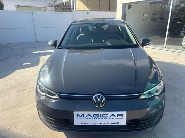 Volkswagen Golf 1.0 eTSI EVO DSG Life - foto 3 di 4
