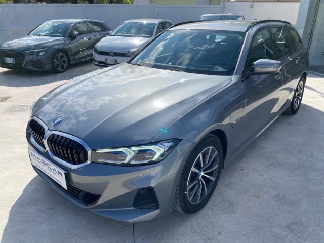 BMW 320 e Touring - foto 3 di 4