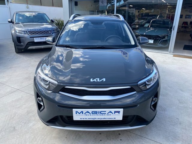 Kia Stonic 1.0 T-GDi 100 CV MHEV MT Urban Special Edition - foto 2 di 4