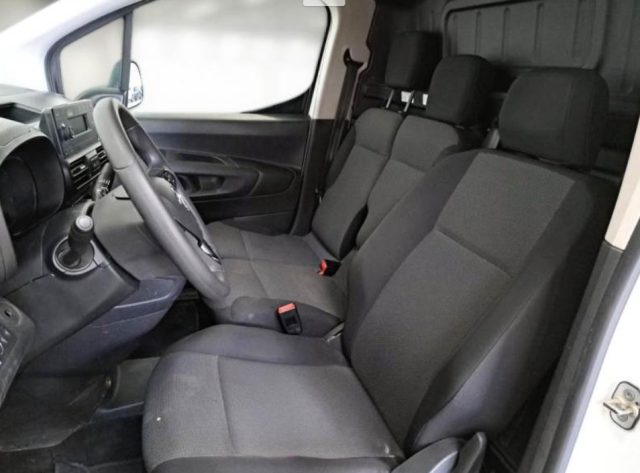 Opel Combo Cargo 1.5 Diesel 130CV S&S PC 650kg Edition, del 2021, 150.000 km, in vendita a Fonte (TV)