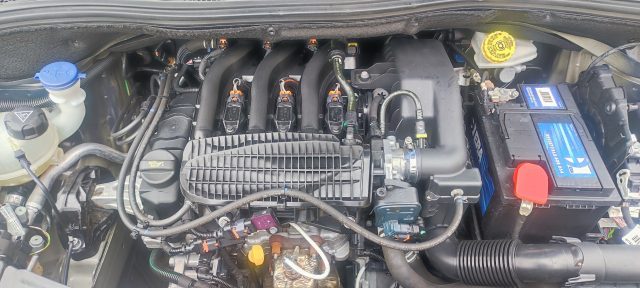 Peugeot 208 82 CV 5p. GPL Allure OK NEOPATENTATO, del 2018, 101.000 km, in vendita a Fonte (TV)