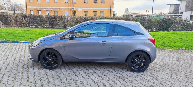 Opel Corsa 1.2 Coupé n-Joy - foto 2 di 4