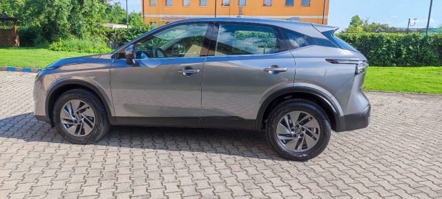 Nissan Qashqai MHEV 140 CV Acenta - foto 2 di 4