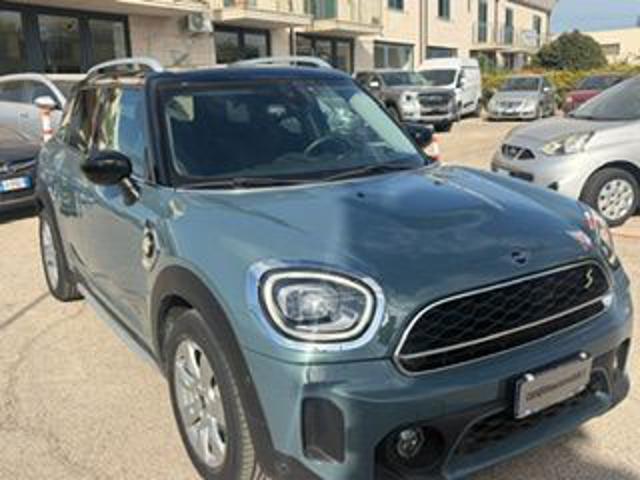 MINI Countryman 1.5 Cooper SE 'ALL4' Countryman ALL4 - foto 3 di 4