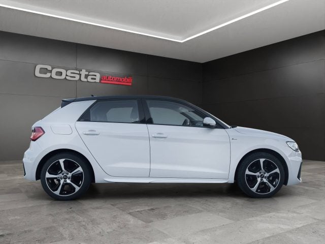Audi A1 SPB 30 TFSI S line edition - foto 2 di 25