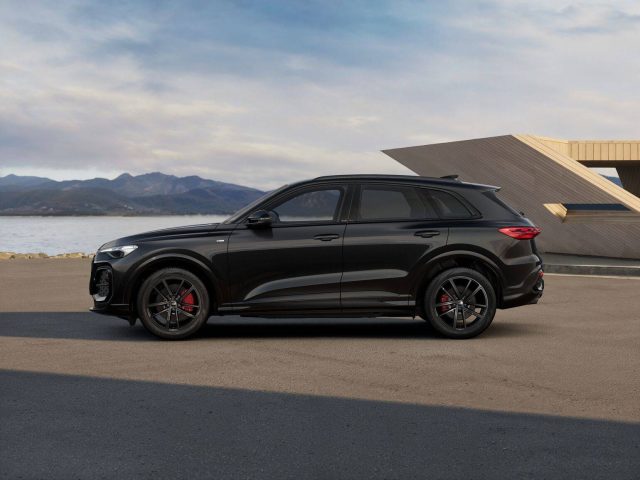 Audi Q5 TDI 150 kW mHEV+ S tronic quattro S line edition - foto 4 di 4