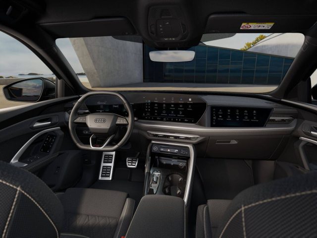 Audi Q5 TDI 150 kW mHEV+ S tronic quattro S line edition km 0 a VALDOBBIADENE