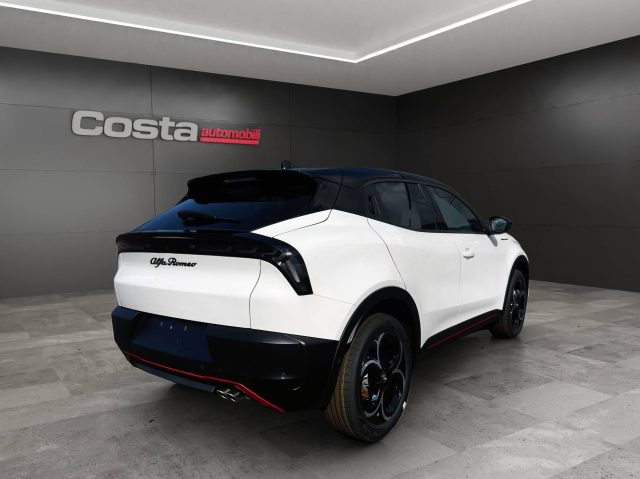 Alfa Romeo Junior 1.2 136 CV Hybrid eDCT6 Speciale, del 2025, 1 km, in vendita a Valdobbiadene (TV)