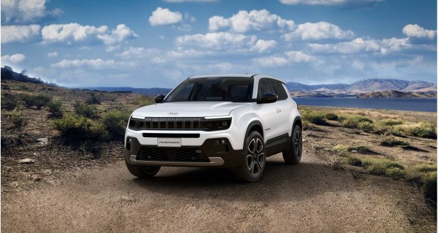 Jeep Avenger 1.2 Turbo 100 CV Summit km 0 a VALDOBBIADENE