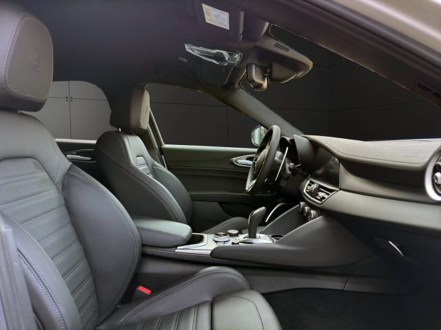 Alfa Romeo Giulia 2.2 Turbodiesel 210 CV AT8 AWD Q4 Veloce, del 2023, 10 km, in vendita a Valdobbiadene (TV)