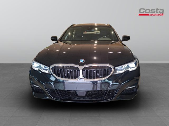 BMW 320 i Touring Msport - foto 3 di 4