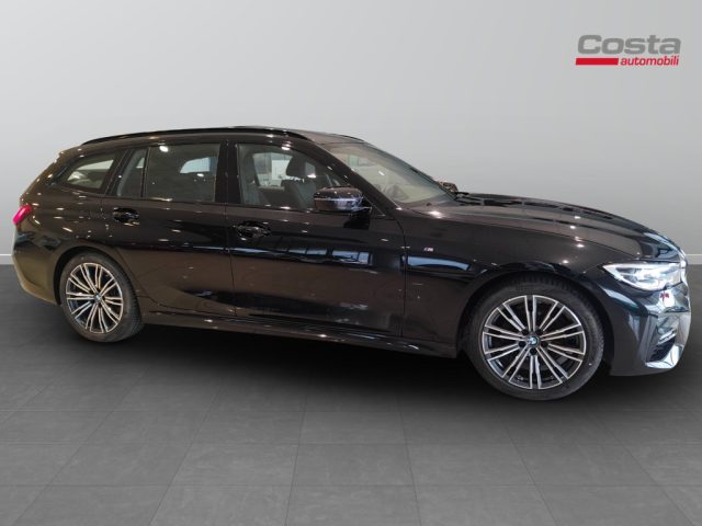 BMW 320 i Touring Msport - foto 4 di 4