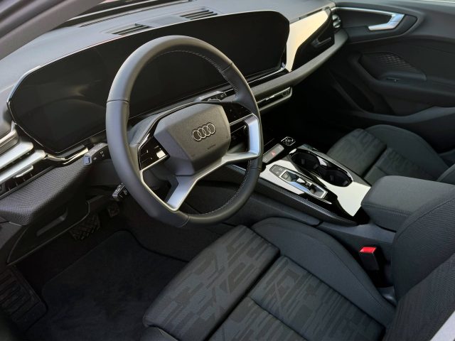 Audi A5 Avant TDI 150 kW mHEV+ S tronic quattro S Line ed, del 2025, 1 km, in vendita a Valdobbiadene (TV)