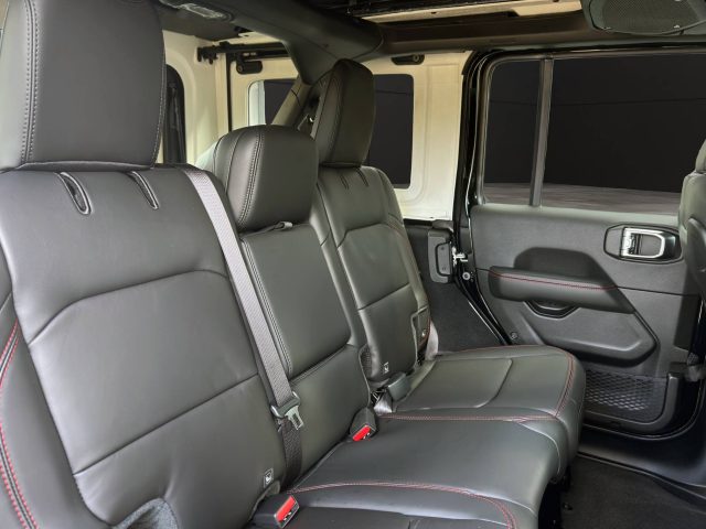 Jeep Wrangler Unlimited 2.0 Turbo Rubicon, del 2025, 1 km, in vendita a Valdobbiadene (TV)